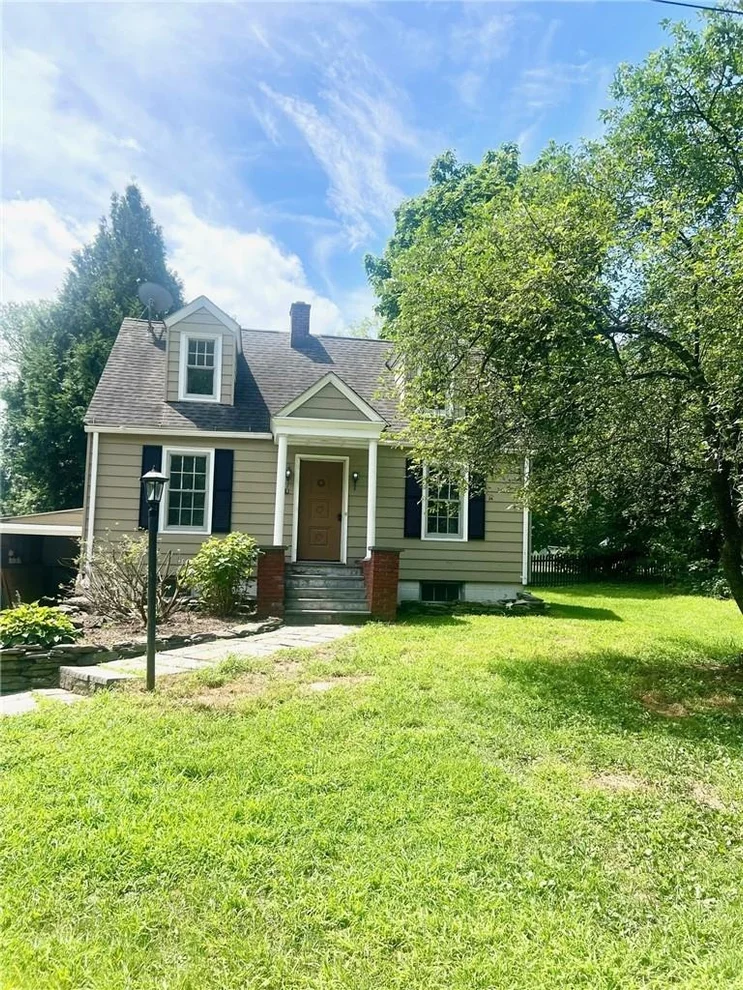 Unit for sale at 4 Davis Place, Hyde Park, NY 12538
