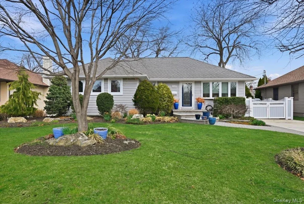 Unit for sale at 2953 Kinloch Road, Hempstead, NY 11793