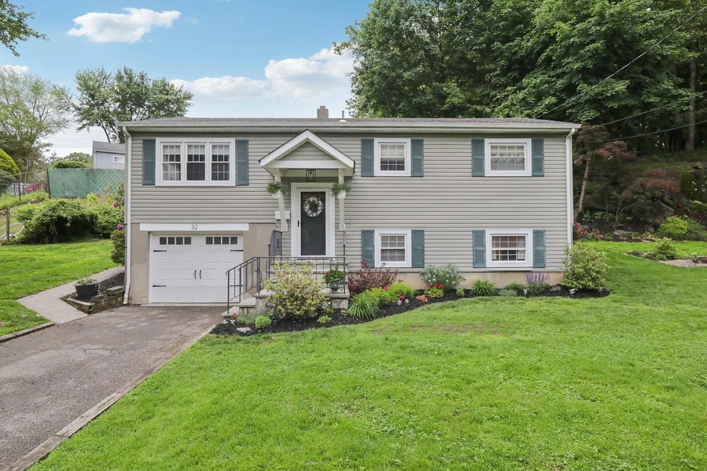 Unit for sale at 32 Meadow Road, Cortlandt, NY 10567