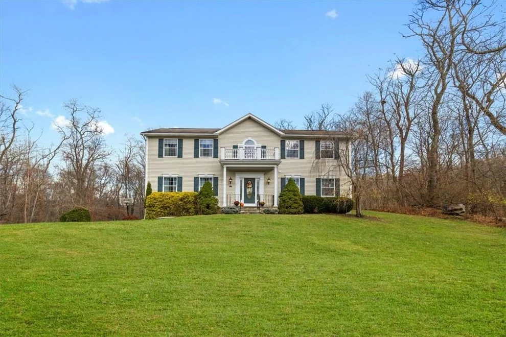 Unit for sale at 2 Sabrina Court, Kent, NY 12531