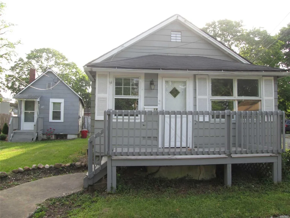 Unit for sale at 14 Patiky Street, Smithtown, NY 11754