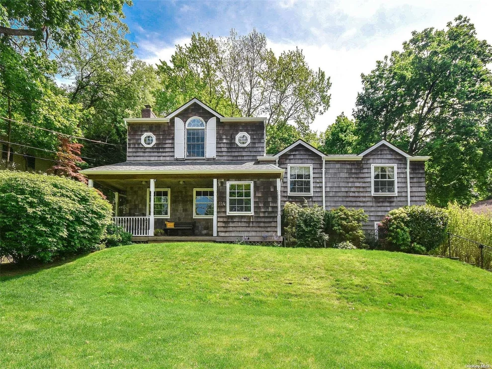 Unit for sale at 114 Bay Driveway, North Hempstead, NY 11030