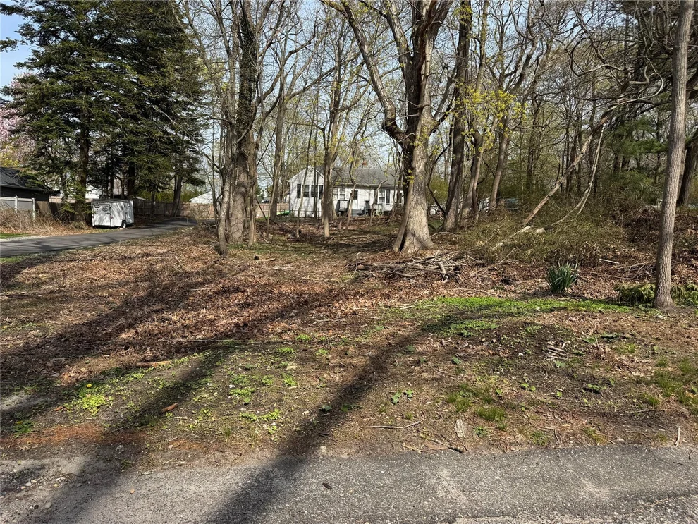 Unit for sale at 108 Beach Road, Riverhead, NY 