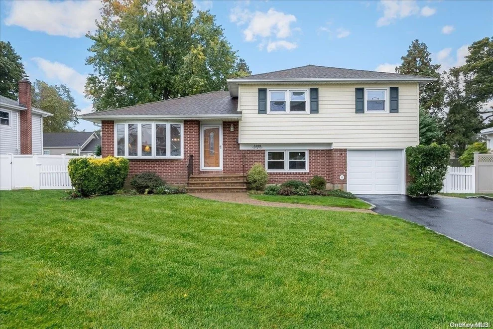 Unit for sale at 3600 Tonopah Street, Hempstead, NY 11783
