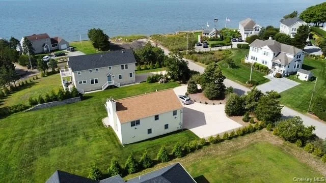 Unit for sale at 7 Corwin Lane, Southampton, NY 11946