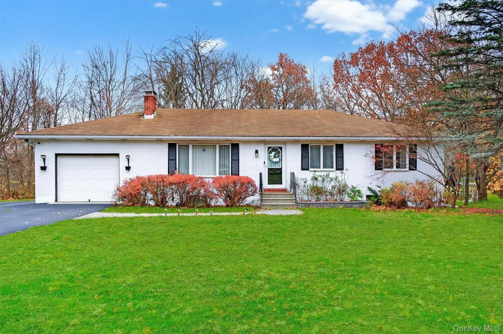 Unit for sale at 31 Reservoir Road, Shawangunk, NY 12589