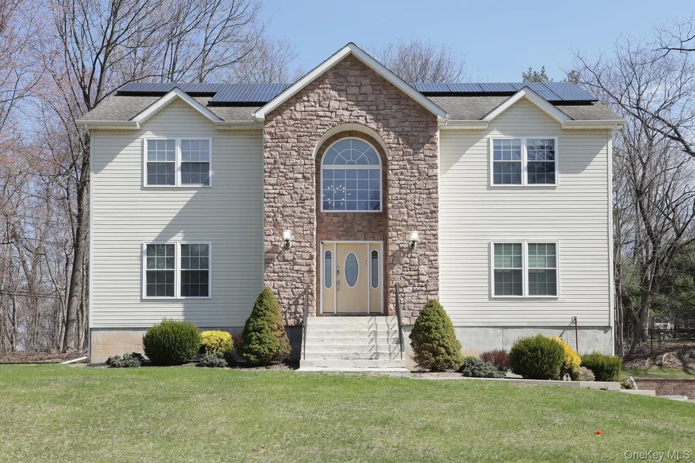 Unit for sale at 3 Polo Court, Ramapo, NY 10901