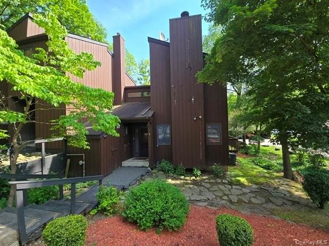 Unit for sale at 15 Redwood Drive, Woodbury, NY 10930
