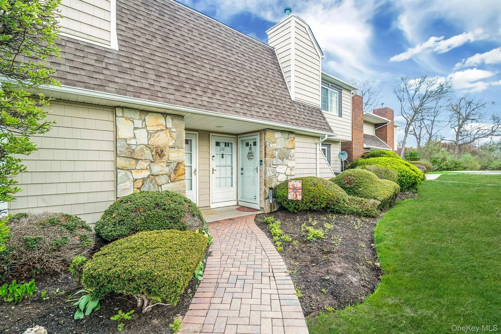 Unit for sale at 201 Lake Pointe Circle, Brookhaven, NY 11953