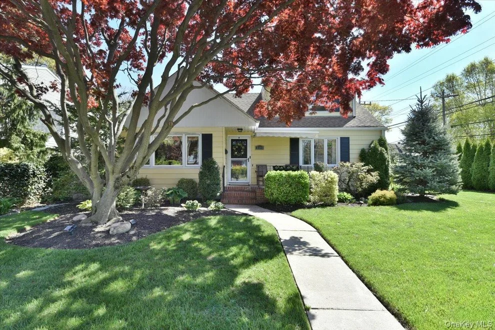 Unit for sale at 2115 Jefferson Street, Hempstead, NY 11566
