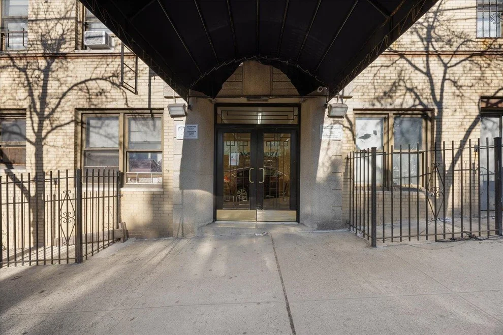 Unit for sale at 495 E 178th Street, New York, NY 10457