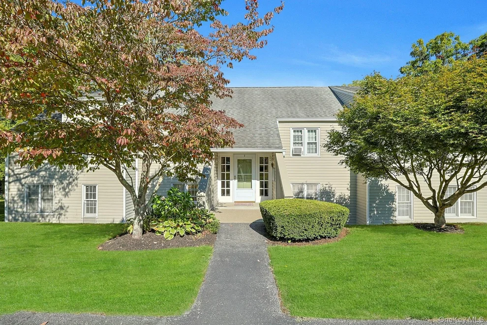 Unit for sale at 204 Holly Stream Court, Southeast, NY 10509