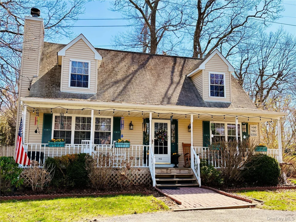 Unit for sale at 142 King Road, Brookhaven, NY 11778