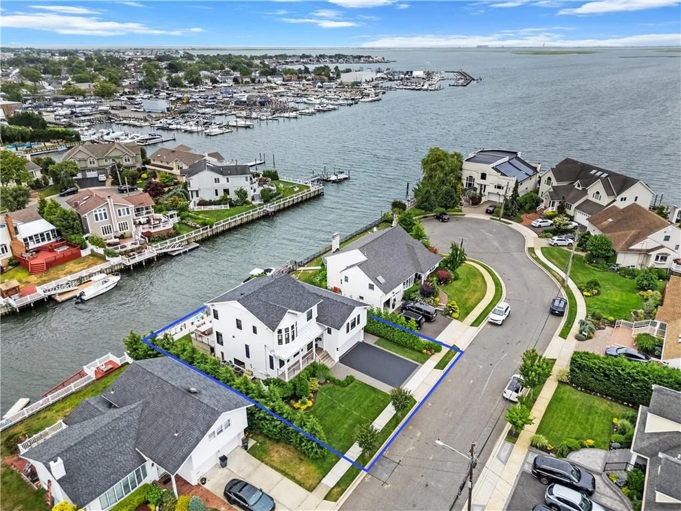 Unit for sale at 2911 Harbor Road, Hempstead, NY 11566
