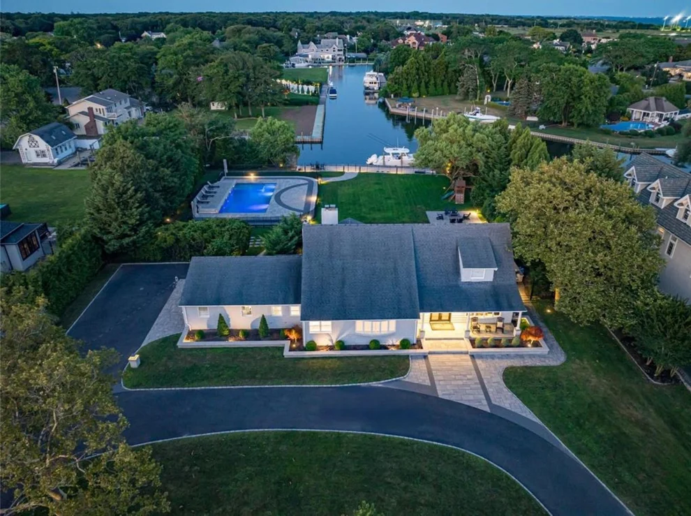 Unit for sale at 82 The Helm, Islip, NY 11730
