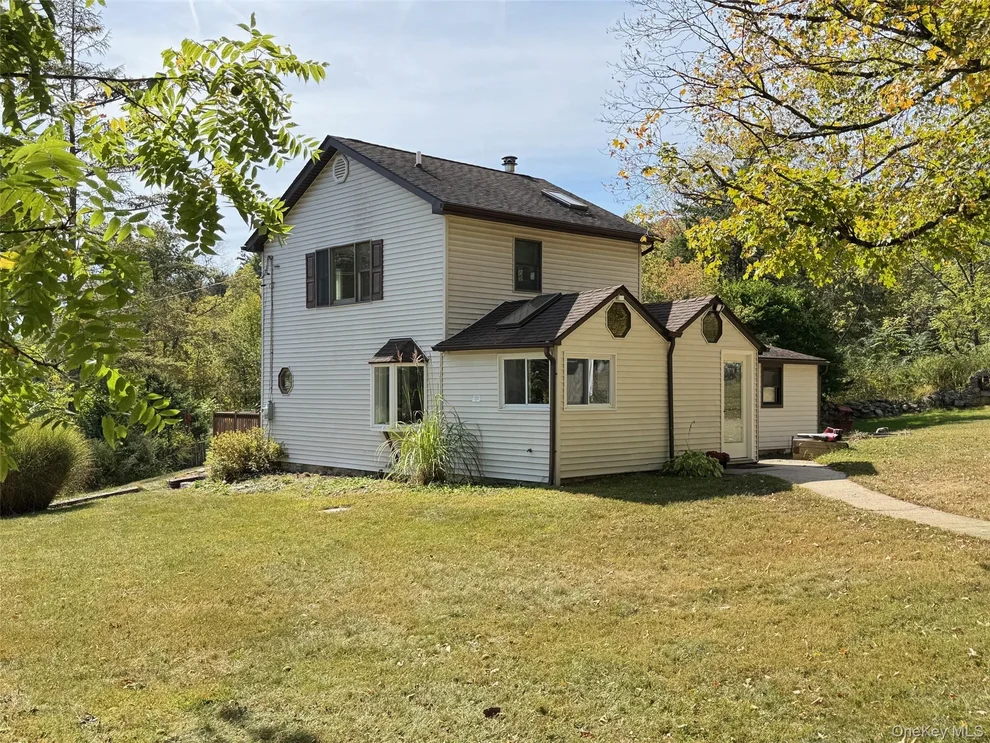 Unit for sale at 161 Canopus Hollow Road, Putnam Valley, NY 10579