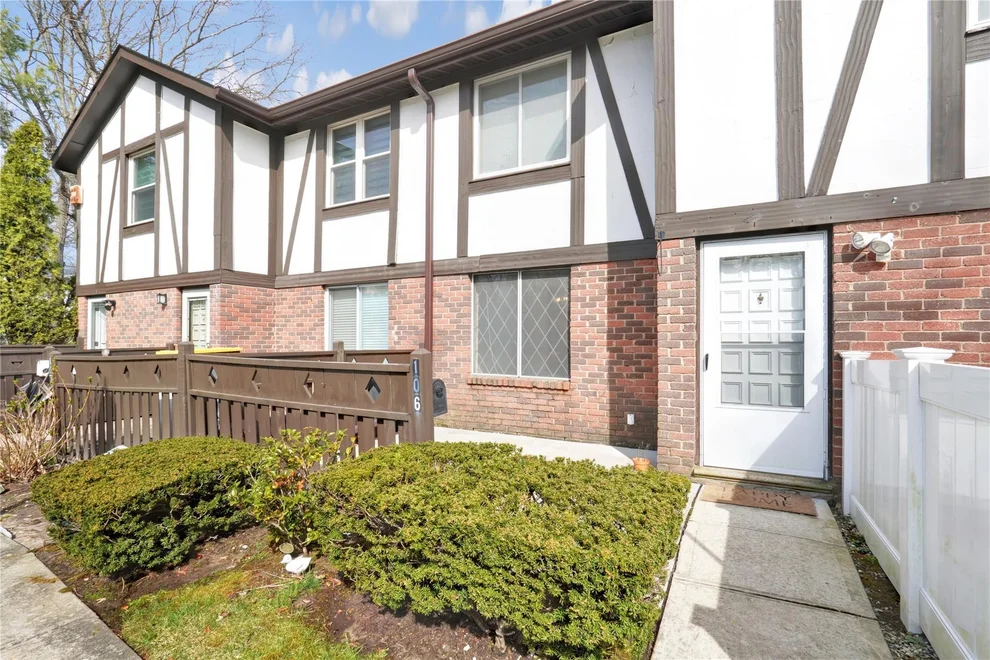 Unit for sale at 106 Birchwood Road, Brookhaven, NY 11763
