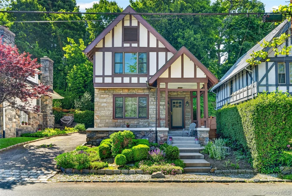 Unit for sale at 193 Parkview Avenue, Yonkers, NY 10708