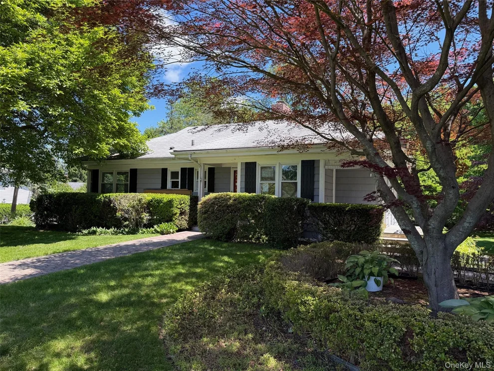 Unit for sale at 135 Worthington Road, Greenburgh, NY 10607