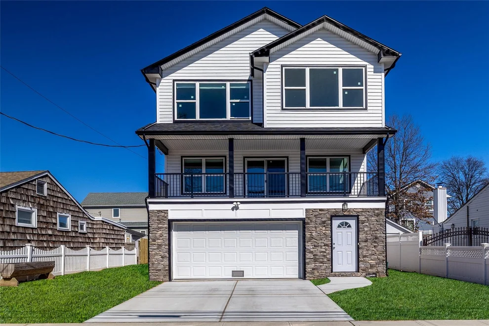 Unit for sale at 28 North Boulevard, Hempstead, NY 11518