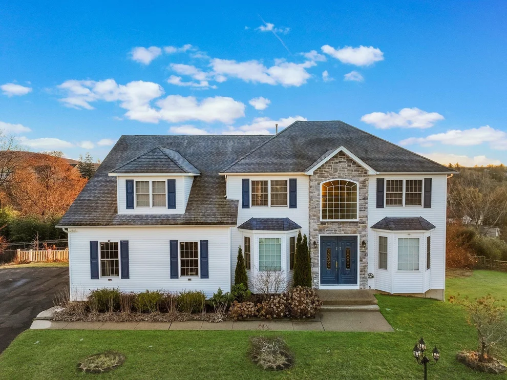 Unit for sale at 27 Grand View Terrace, Chester Town, NY 10918