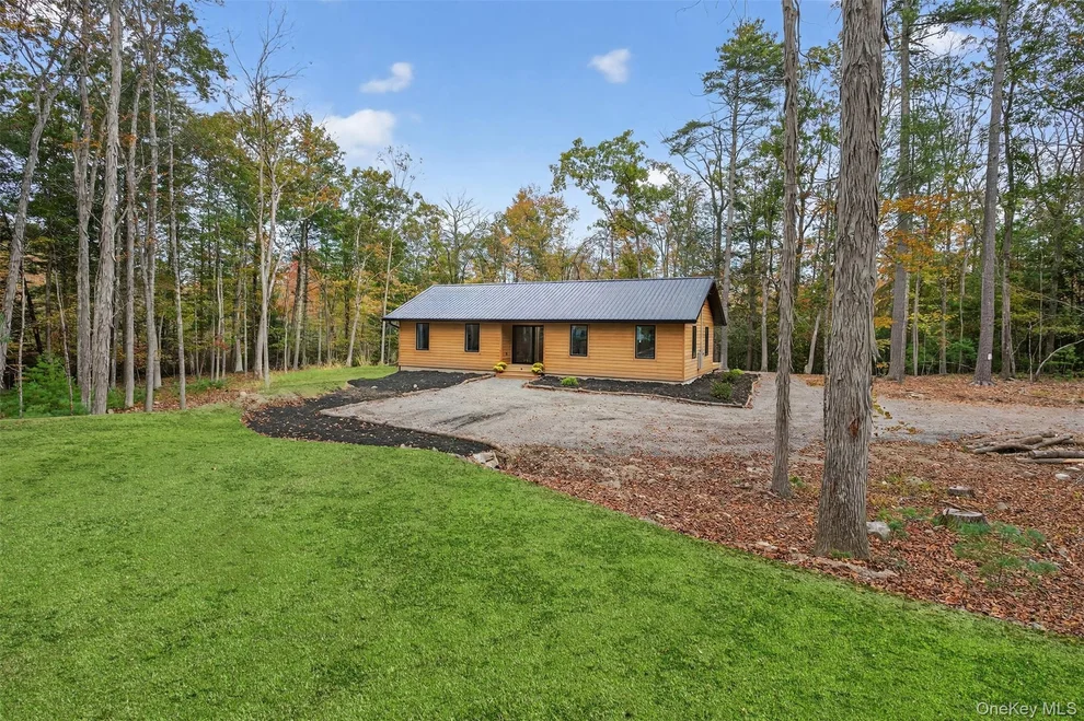 Unit for sale at 115 Froners Road, Hurley, NY 12443
