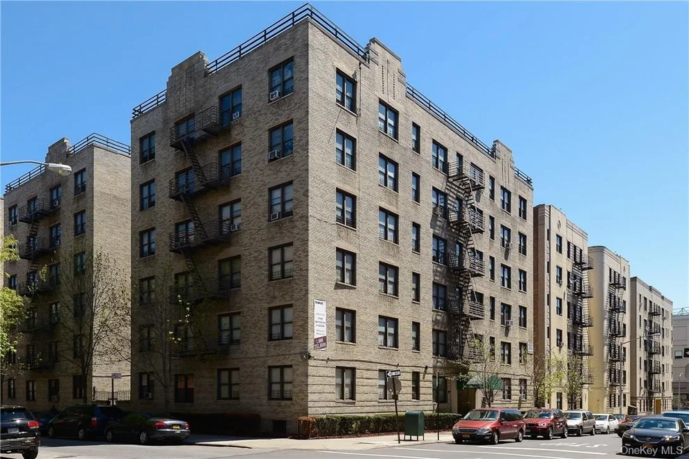 Unit for sale at 55 E 190 Street, New York, NY 10468