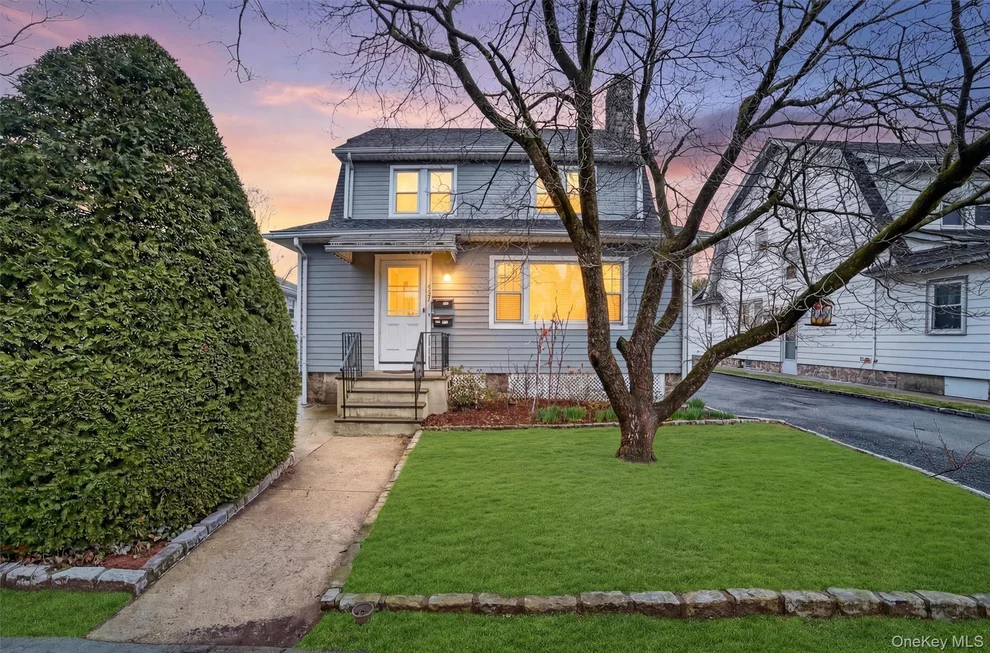 Unit for sale at 118 Third Avenue, Pelham, NY 10803
