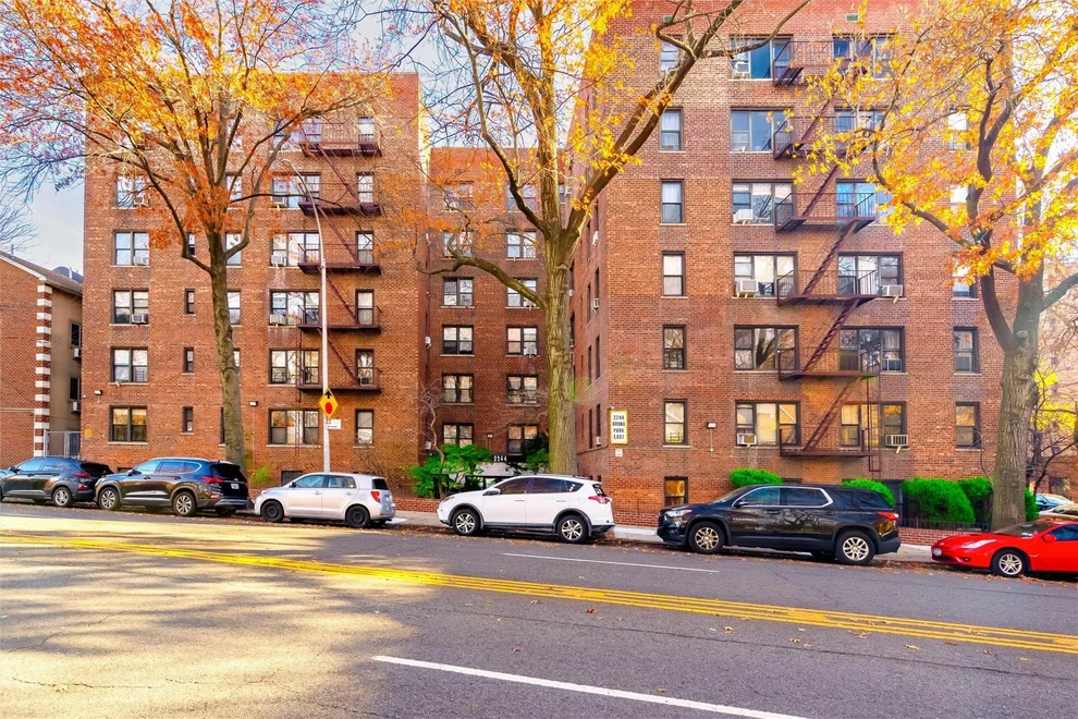 Unit for sale at 2244 Bronx Park E, New York, NY 10467