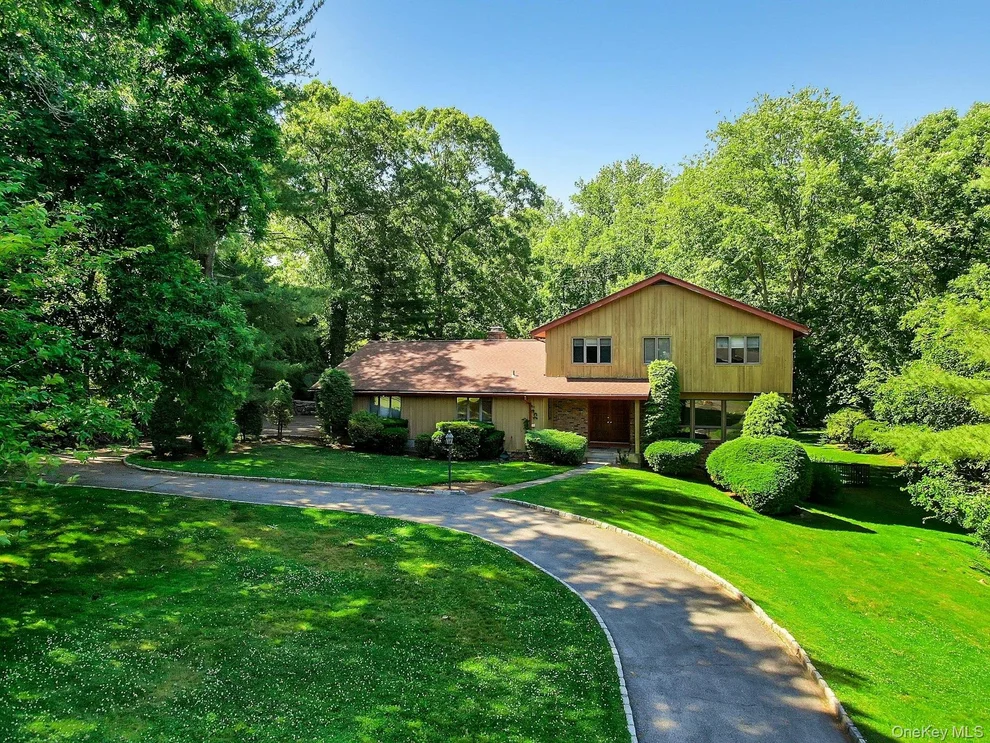 Unit for sale at 34 Century Trail, Harrison, NY 10528