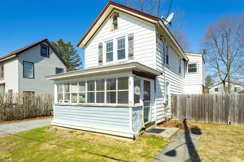 Unit for sale at 19 Harvey, Hyde Park, NY 12538