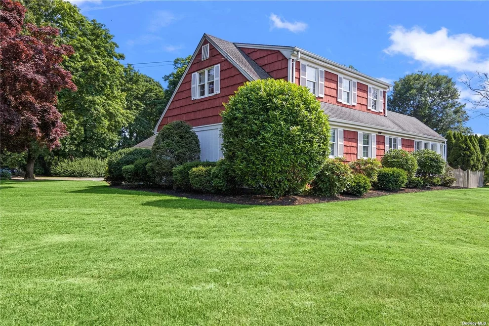 Unit for sale at 292 Northern Boulevard, Smithtown, NY 11780
