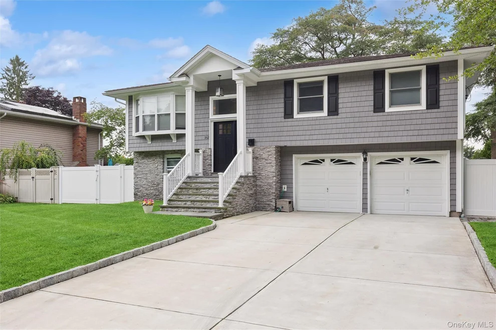 Unit for sale at 162 Stuyvesant Road, Islip, NY 11769