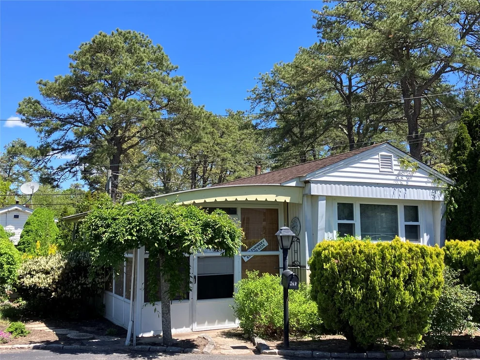 Unit for sale at A20 Riverleigh, Riverhead, NY 11901