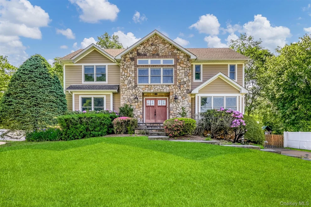 Unit for sale at 49 Cranford Drive, Clarkstown, NY 10956