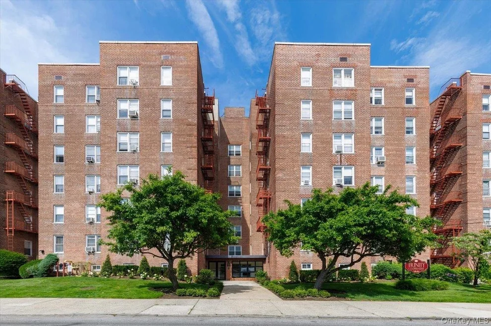 Unit for sale at 126 Church Street, New Rochelle, NY 10805