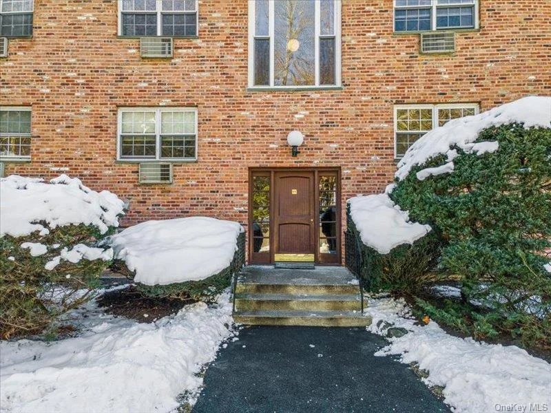 Unit for sale at 9 Dove Court, Cortlandt, NY 10520