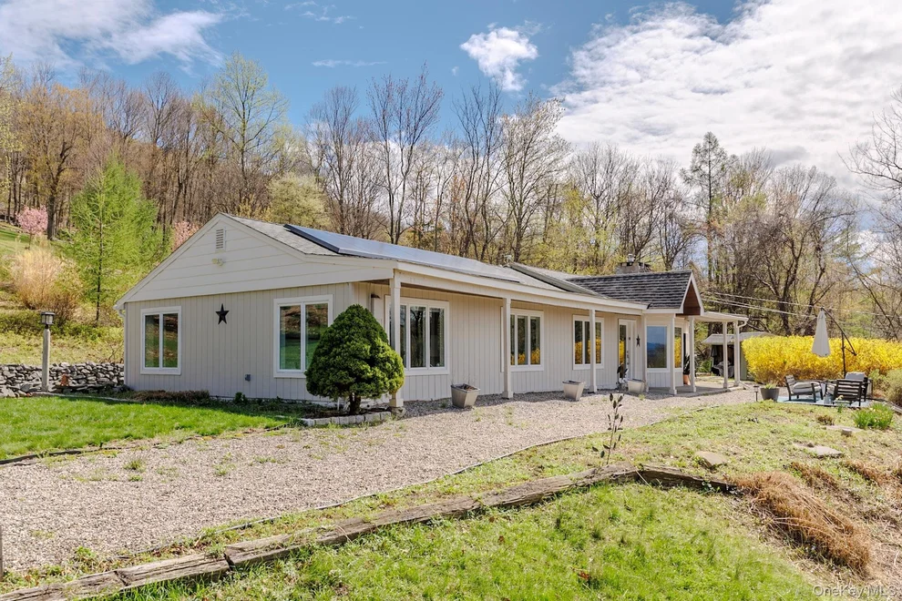 Unit for sale at 8 Horizon Road, Cornwall, NY 12518