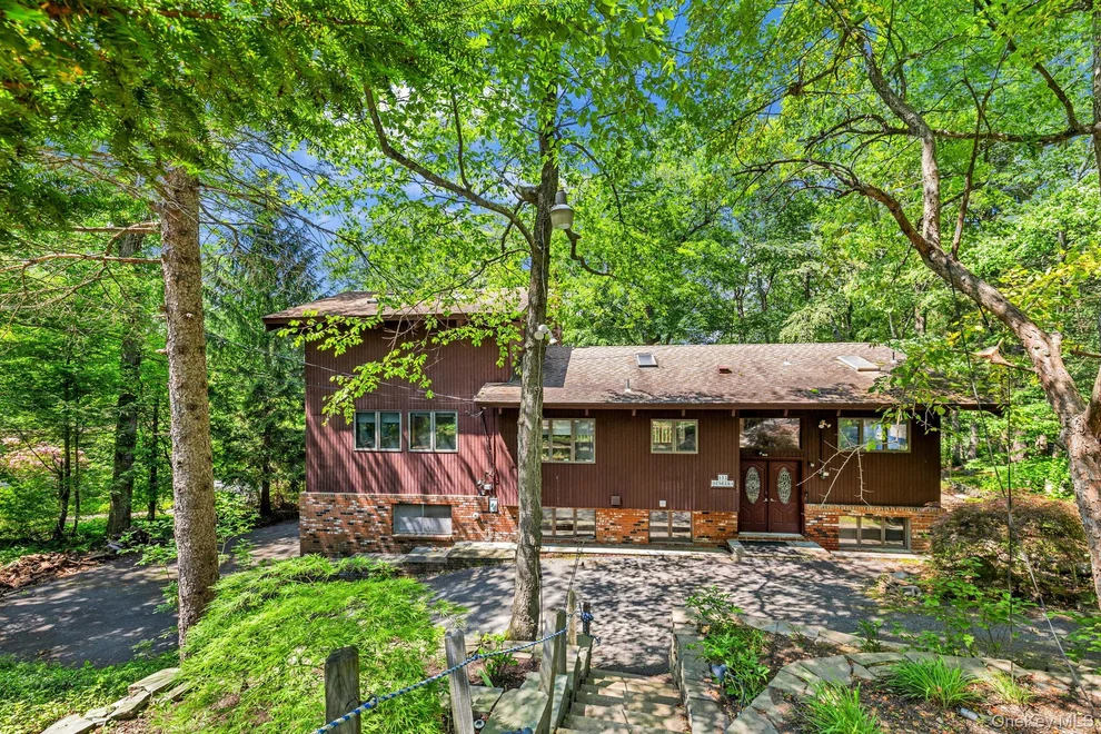 Unit for sale at 152 Fawn Hill Road, Tuxedo, NY 10987