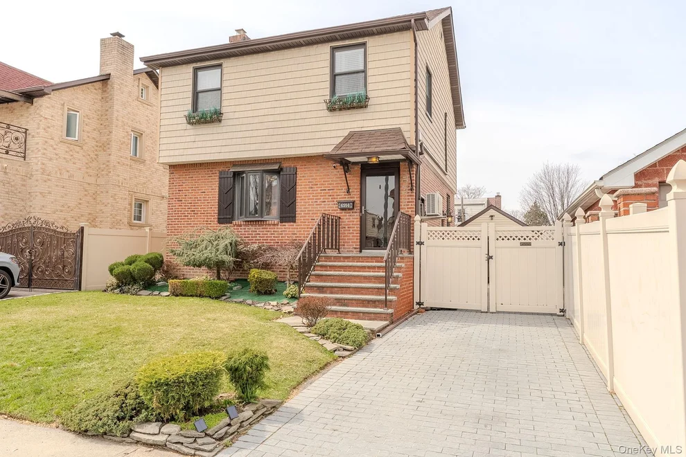 Unit for sale at 69-14 179th Street, New York, NY 11365