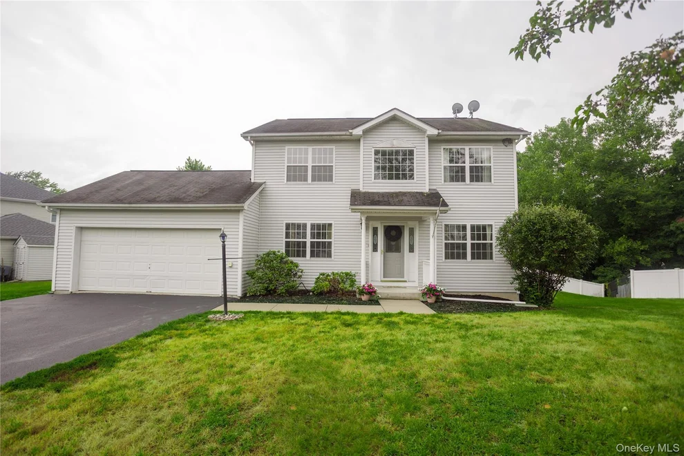 Unit for sale at 5 Rockcrest Place, Poughkeepsie (Town), NY 12603