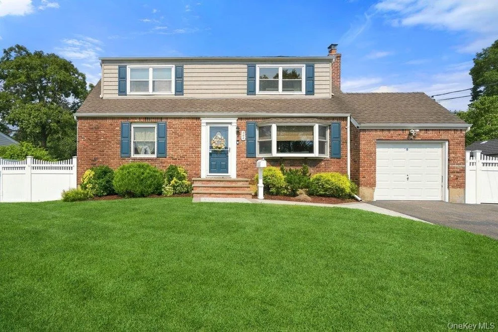 Unit for sale at 344 N Ontario Avenue, Babylon, NY 11757