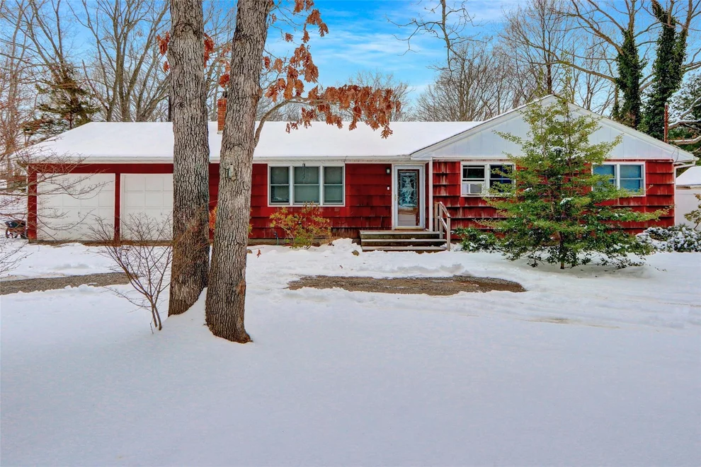 Unit for sale at 375 Miller Place Road, Brookhaven, NY 11764