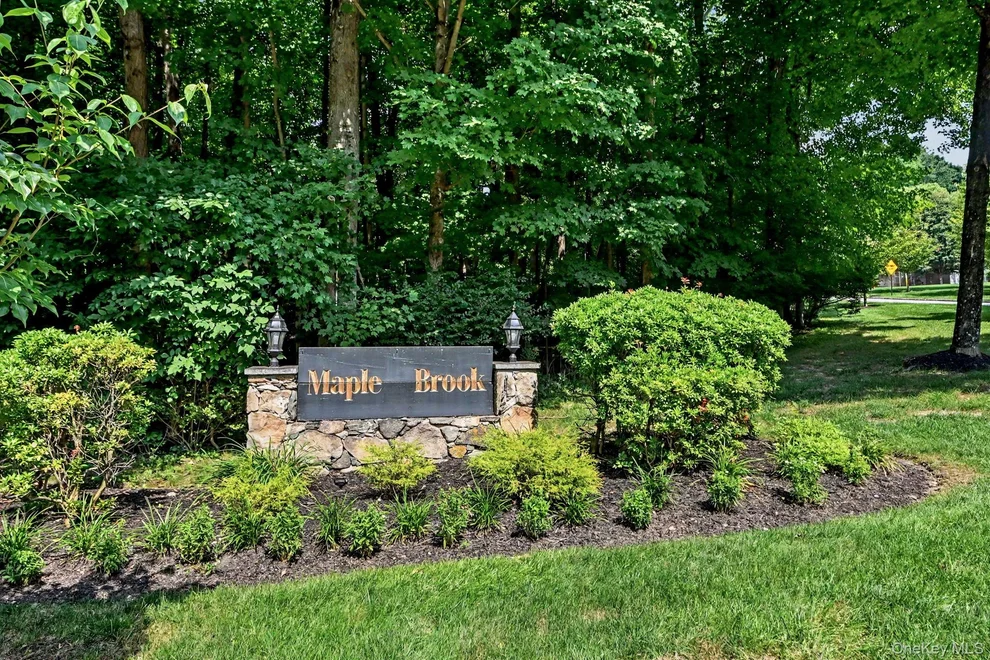 Unit for sale at 210 Sandpiper Court, Yorktown, NY 10598