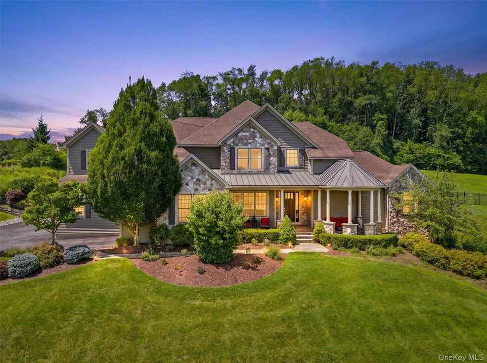 Unit for sale at 11 Manno Farm Road, Warwick (Town), NY 10990
