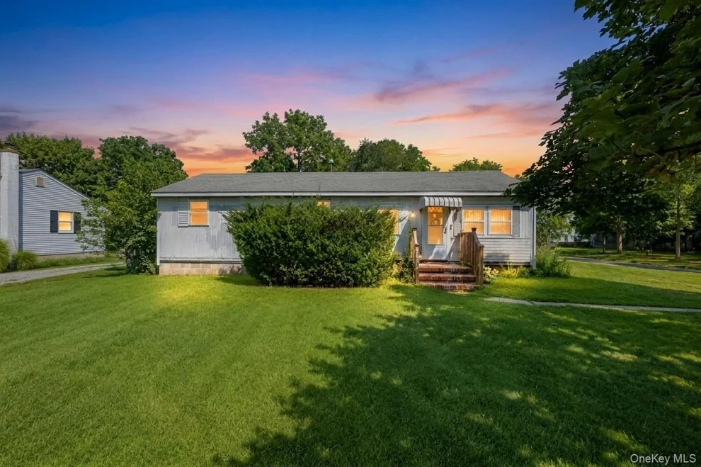 Unit for sale at 2600 Boisseau Avenue, Southold, NY 11971