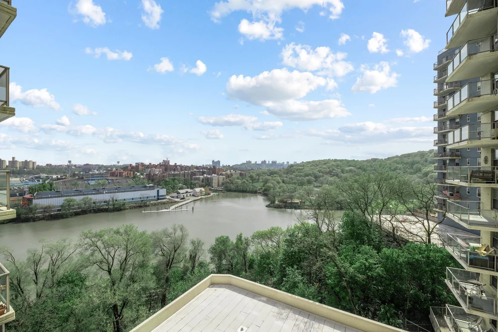 Unit for sale at 2500 Johnson, New York, NY 10463