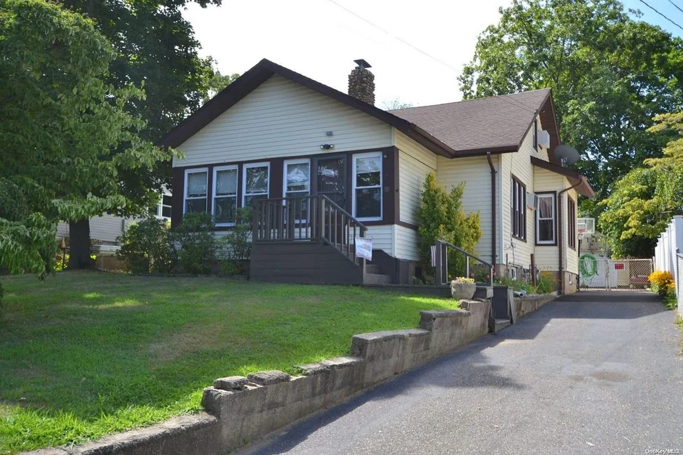 Unit for sale at 46 Rosevale Avenue, Islip, NY 11779
