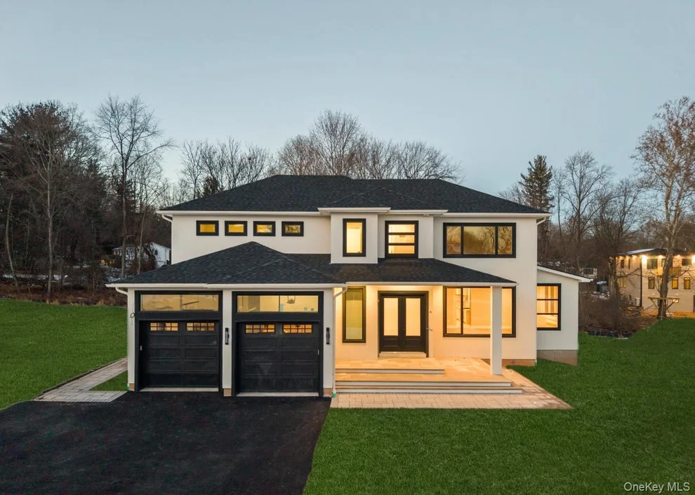 Unit for sale at 6 Argo Lane, Ramapo, NY 10977