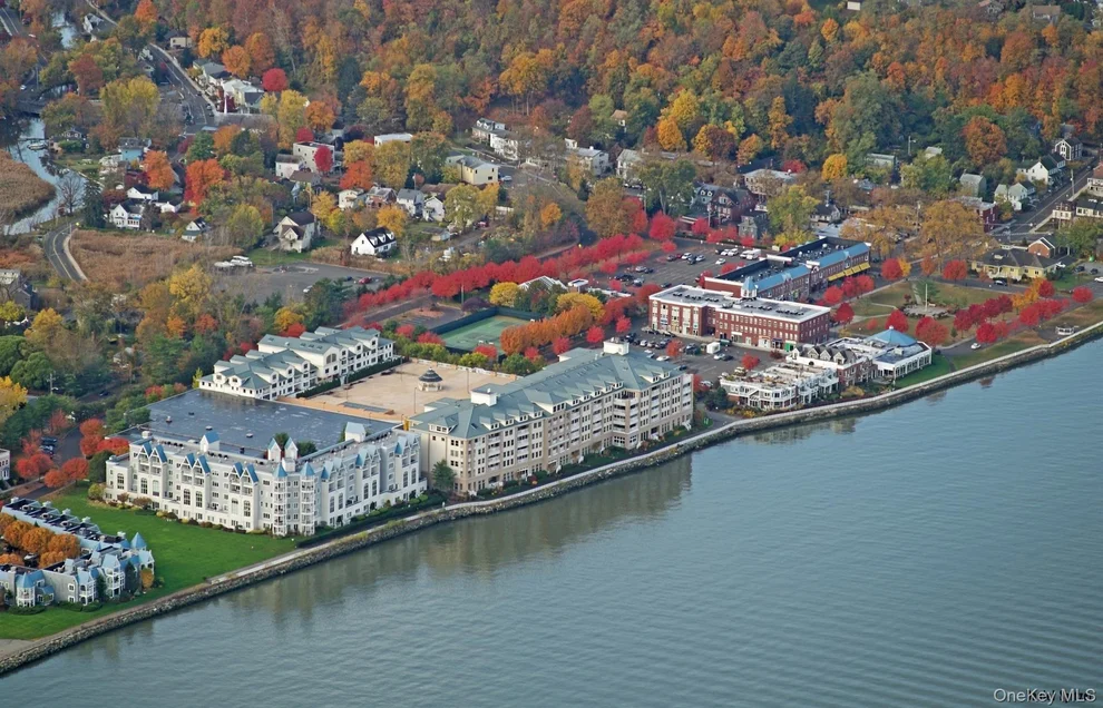Unit for sale at 213 Harbor Cove, Orangetown, NY 10968